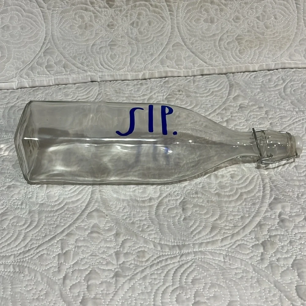 Rae Dunn GULP DRINK‎ SIP bail & trigger bottles